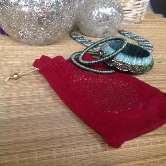 Silk Artisan BoHo Chic Belly Dancer Bangles - Picture 6 of 8